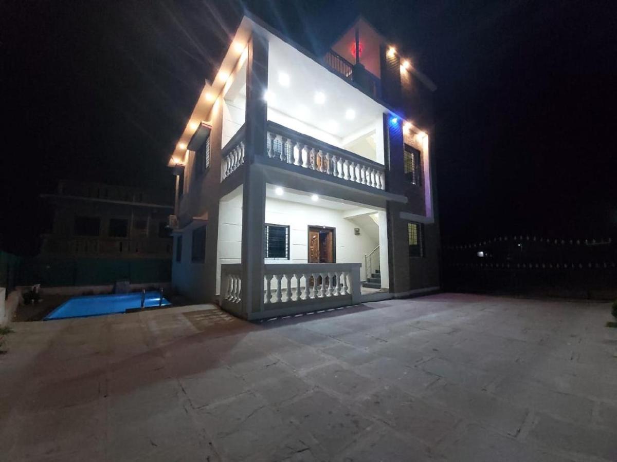 A2Zroomz Aarya Villa 4 Bhk Lonavala Exteriér fotografie